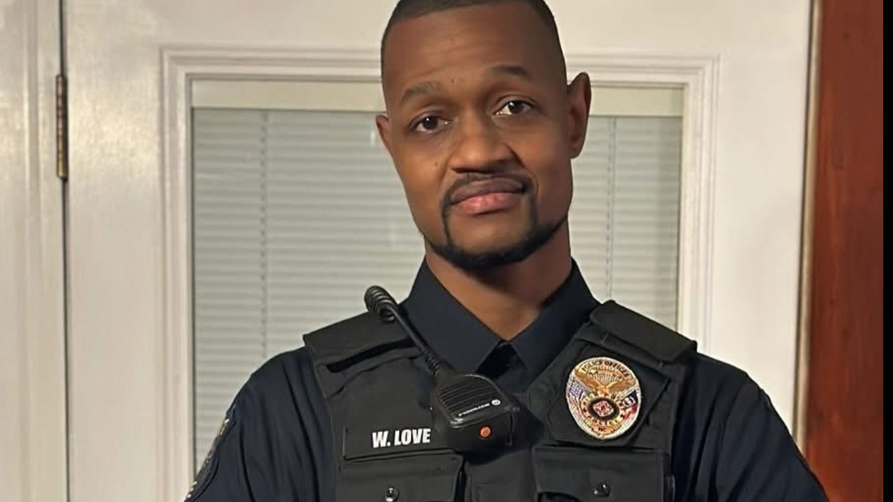 Support Officer Love In His Battle Against Hodgkin's Lymphoma