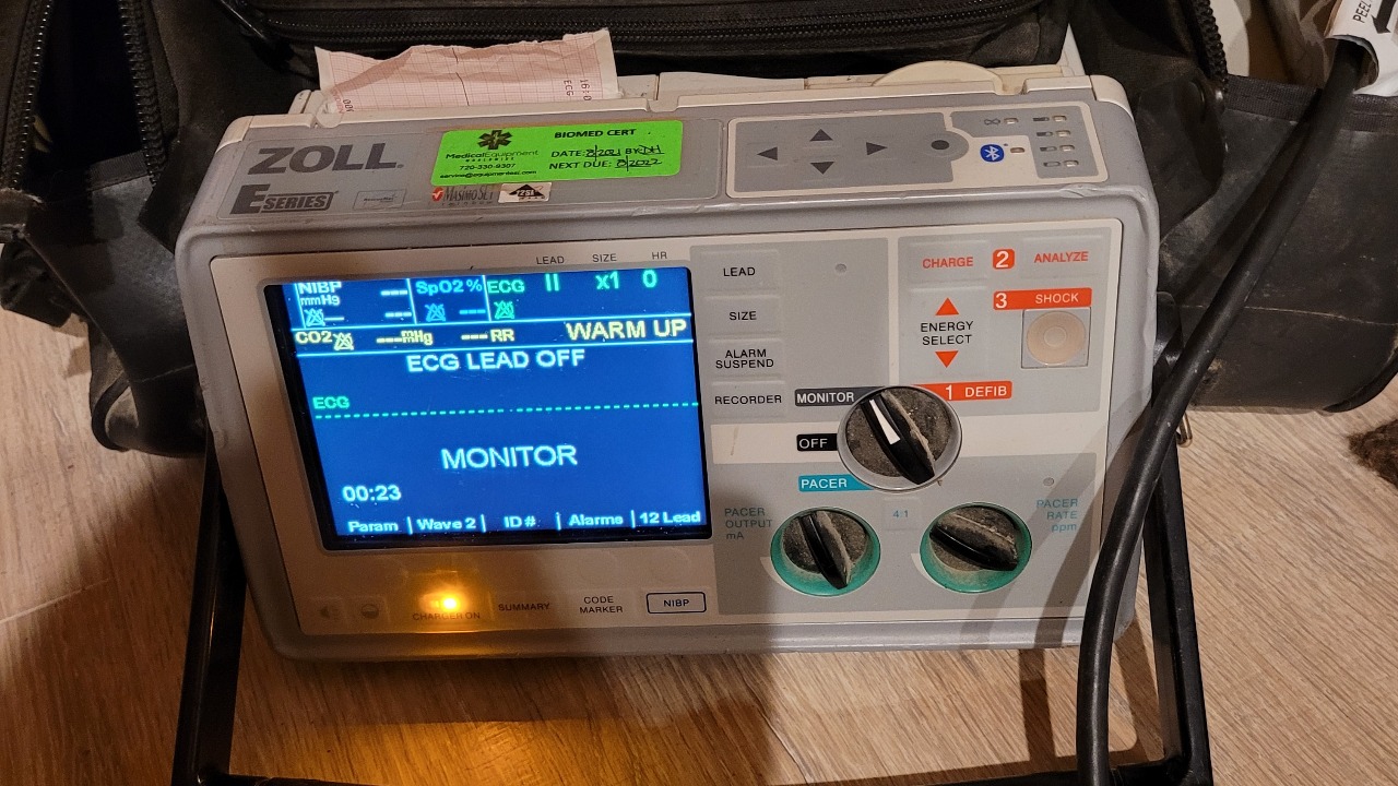 Buy Refurbished Cardiac Monitor/Defibrillators